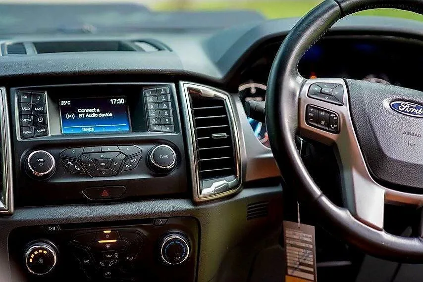 Ford Ranger 2016 rental in Phuket — photo 4
