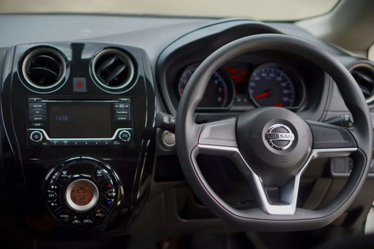 Nissan Note 2019 rental in Phuket — photo 4