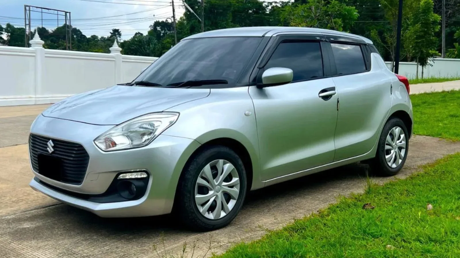 Suzuki Swift 2019 rental in Phuket — main photo