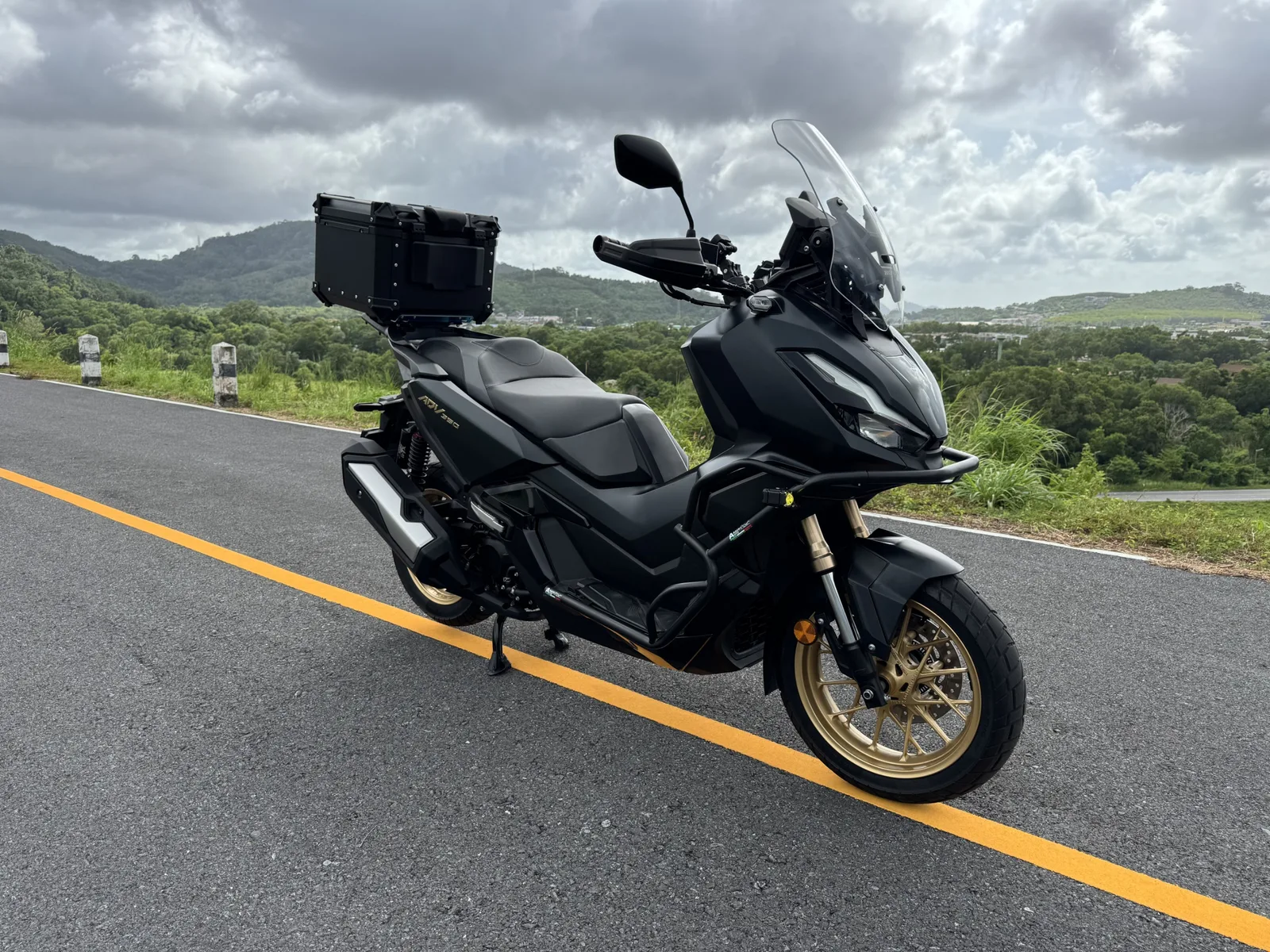 Аренда HONDA ADV 350 2024 на Пхукете — фото 3