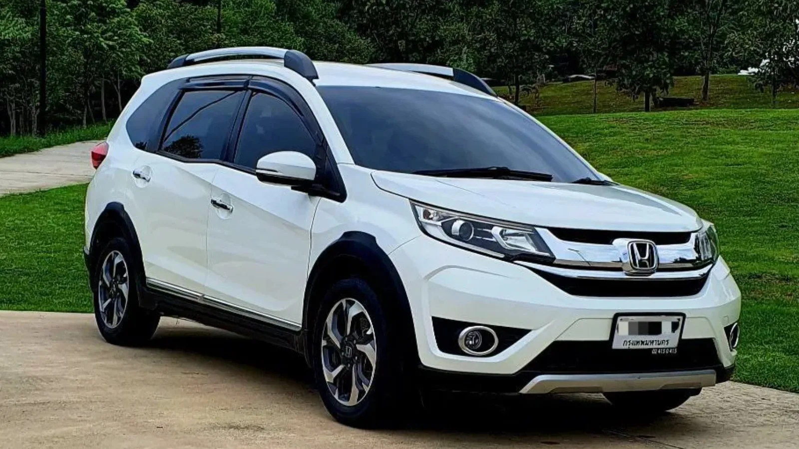 Honda B-rv 2016 rental in Phuket — main photo