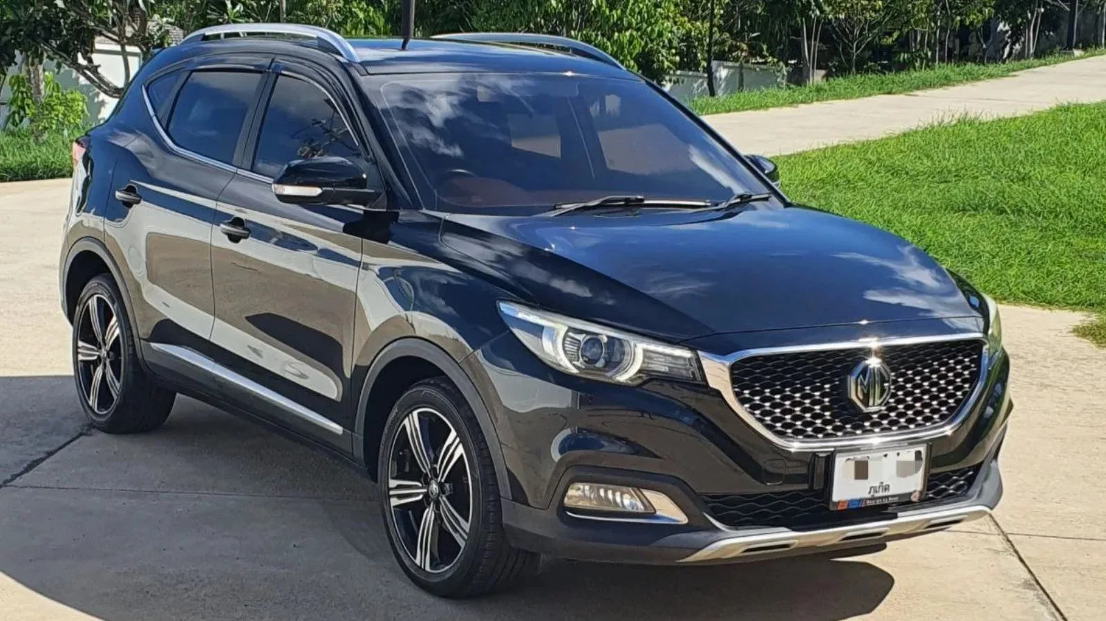 MG ZS 2018 rental in Phuket — main photo