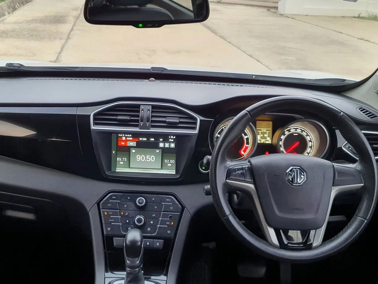 MG GS 2016 rental in Phuket — photo 5