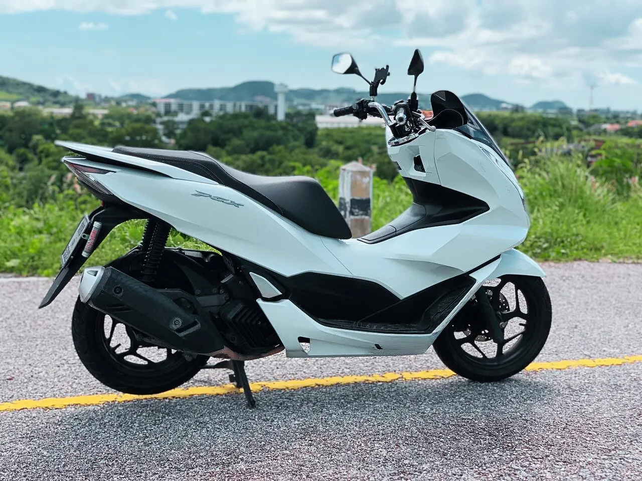 HONDA PCX 160 2022 rental in Phuket — photo 3