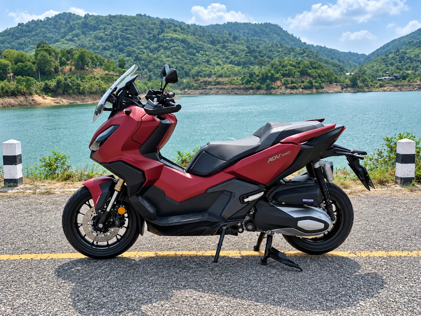 HONDA ADV 350 2023 rental in Phuket — photo 2