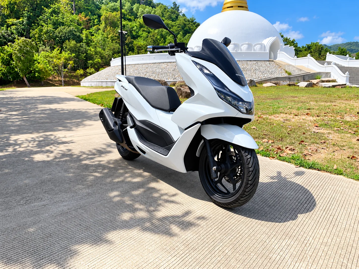 HONDA PCX 160 2022 rental in Thailand — photo 4