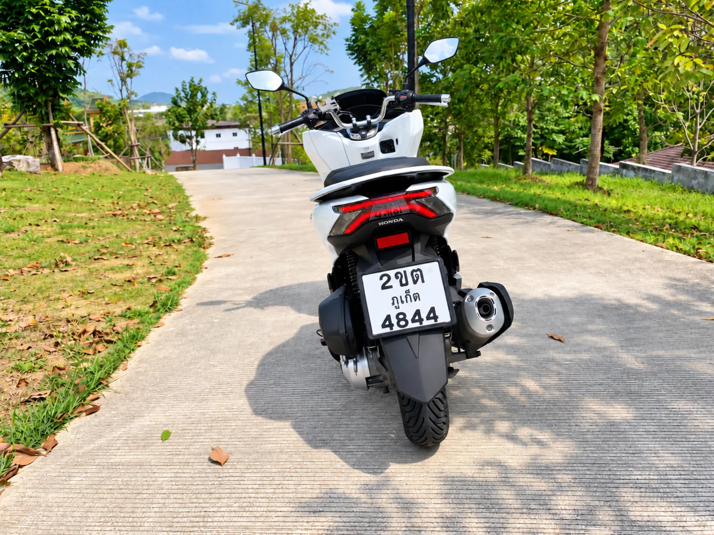 HONDA PCX 160 2022 rental in Thailand — photo 6
