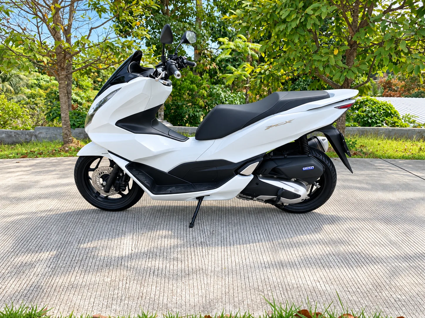HONDA PCX 160 2022 rental in Thailand — photo 7