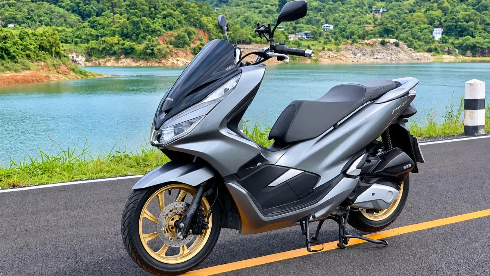 HONDA PCX 150 2019 rental in Thailand — main photo