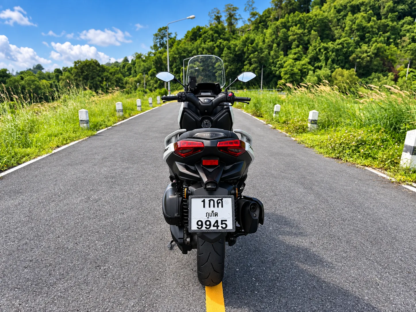 Yamaha XMAX 2023 rental in Thailand — photo 8